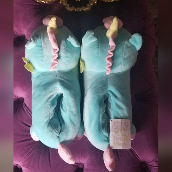 💋3/$20 LTS unicorn slippers - Picture 2 of 4